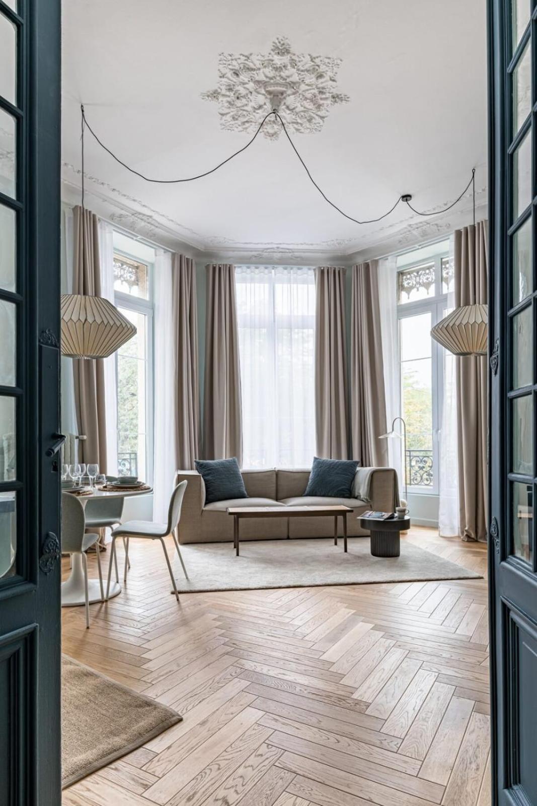 Beige Hospitalite - Gisele - Ultralux Balneo - Neuf 2 Chambres Saint-Etienne  Exterior photo